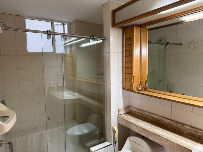 Apartamento de 2 alcobas en venta en Club De Los Lagartos, Bogotá, 126 m² · foto 13 de 19