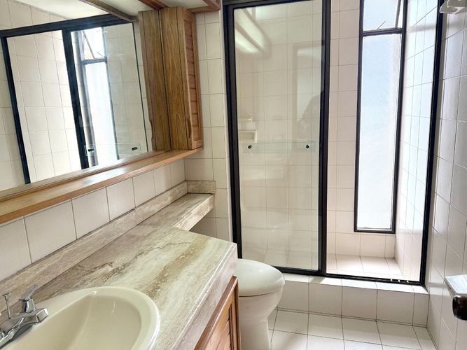 Apartamento de 2 alcobas en venta en Club De Los Lagartos, Bogotá, 126 m² · foto 16 de 19