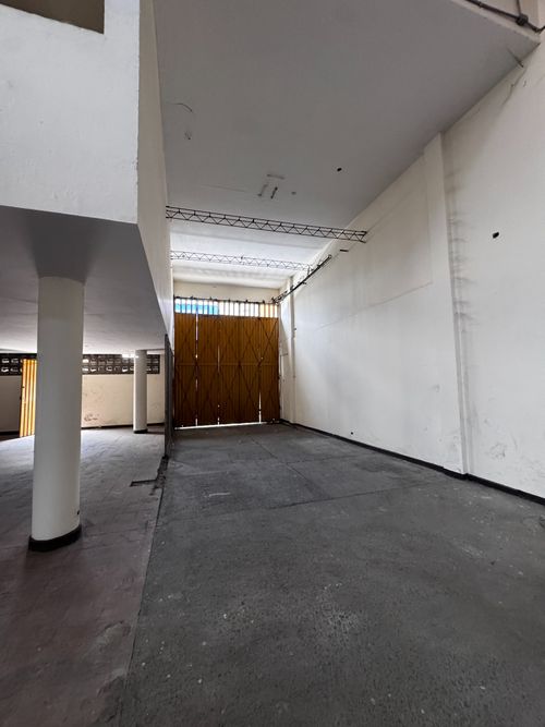 Bodega en venta en San Nicolas, Cali, 1800 m² · foto 16 de 24