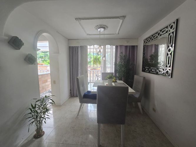 Casa de 3 alcobas en venta en Belén, Medellín, 88 m² · foto 4 de 18