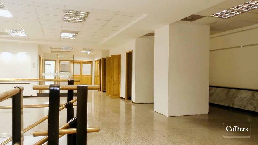 Local en venta en Santa María De Los Ángeles, Medellín, 325 m² · foto 7 de 13