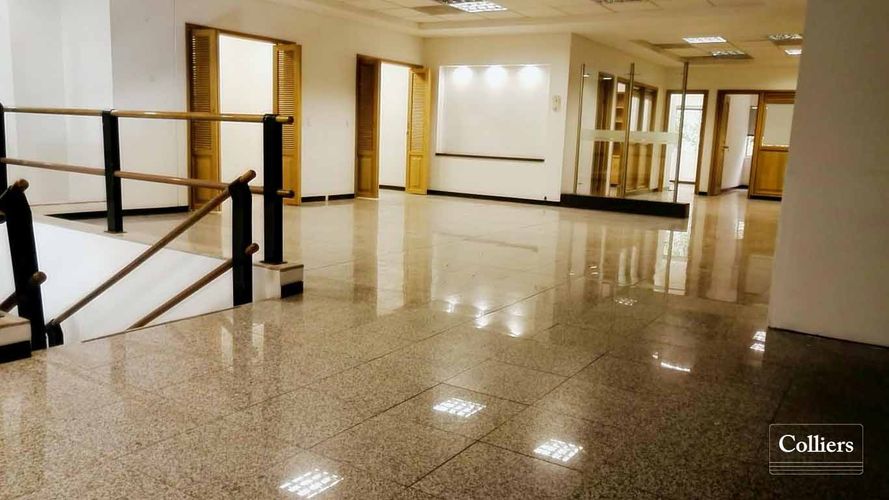 Local en venta en Santa María De Los Ángeles, Medellín, 325 m² · foto 13 de 13