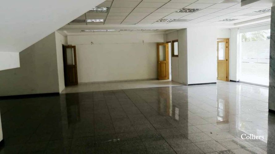Local en arriendo en Santa María De Los Ángeles, Medellín, 325 m² · foto 11 de 13