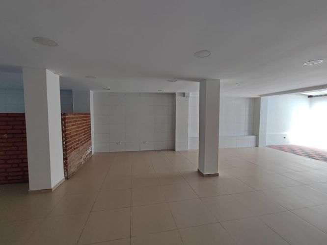 Local en arriendo en Alta Suiza, Manizales, 140 m² · foto 2 de 14