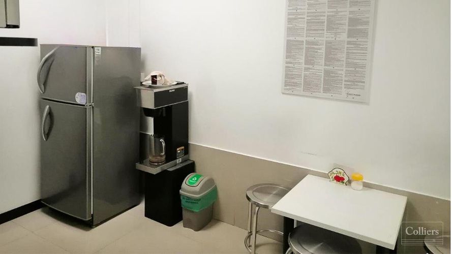 Local en venta en El Porvenir, Rionegro, 112 m² · foto 7 de 12