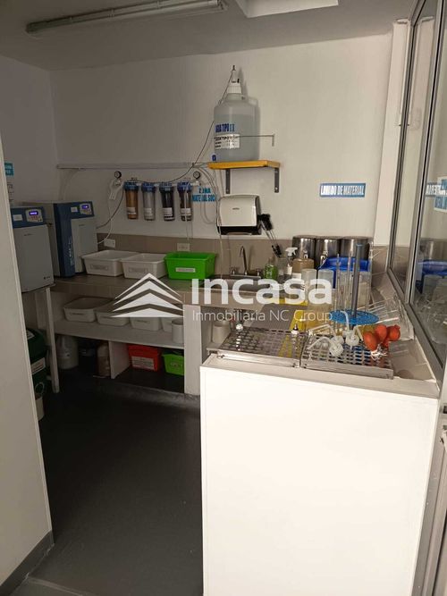 Oficina en venta en Bretaña, Cali, 168 m² · foto 13 de 14