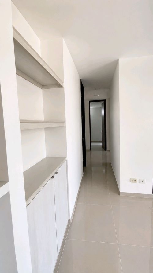 Apartamento de 3 alcobas en venta en Bochalema, Cali, 62 m² · foto 4 de 11