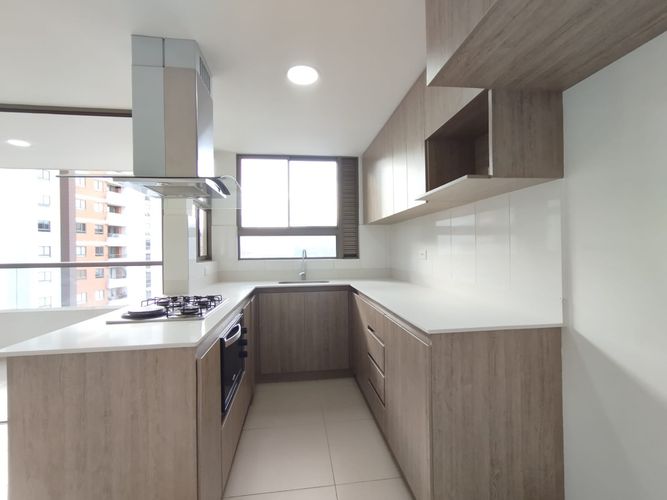 Apartamento de 3 alcobas en arriendo en Las Lomitas, Sabaneta, 86 m² · foto 5 de 9