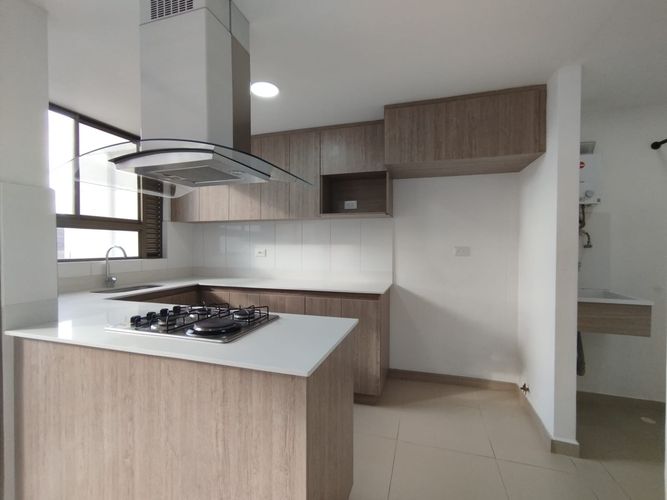 Apartamento de 3 alcobas en arriendo en Las Lomitas, Sabaneta, 86 m² · foto 6 de 9