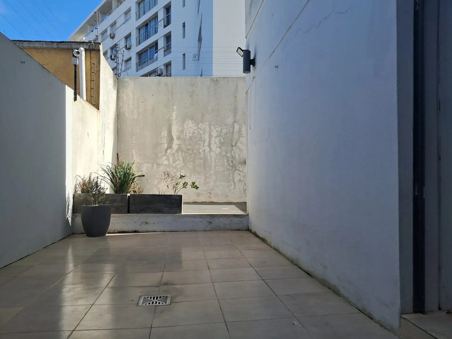 ALQUILER EN MALVIN, 1 DORMITORIO, PLANTA BAJA, AL FRENTE, OPCION COCHERA, IMPECABLE ESTADO · Foto 10
