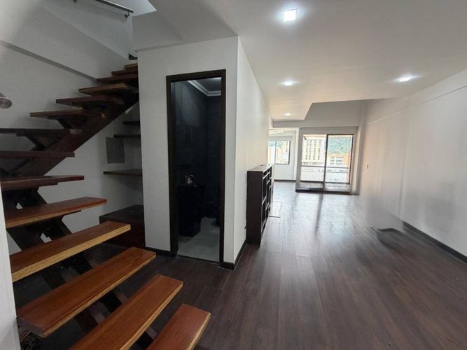 Apartamento de 1 alcoba en venta en Chicó Reservado, Bogotá, 68 m² · foto 23 de 24