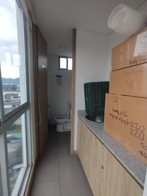 Oficina en arriendo en Los Alpes, Pereira, 76 m² · foto 8 de 11