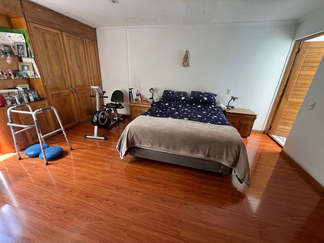 Casa de 4 alcobas en venta en Sotileza, Bogotá, 427 m² · foto 3 de 21