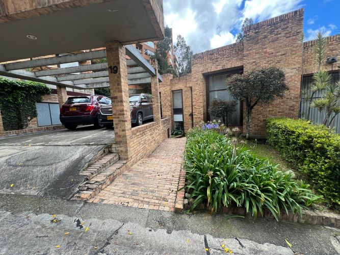 Casa de 4 alcobas en venta en Sotileza, Bogotá, 427 m² · foto 10 de 21