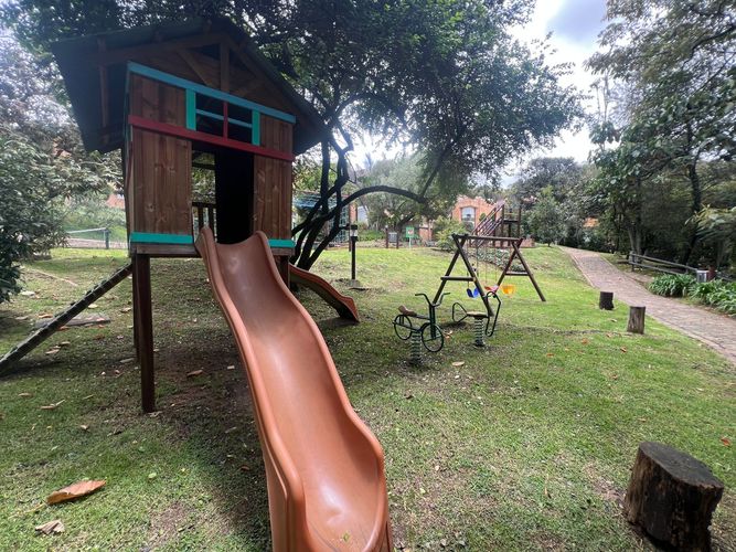 Casa de 4 alcobas en venta en Sotileza, Bogotá, 427 m² · foto 14 de 21