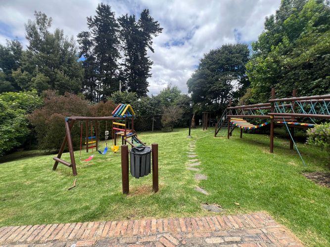 Casa de 4 alcobas en venta en Sotileza, Bogotá, 427 m² · foto 17 de 21