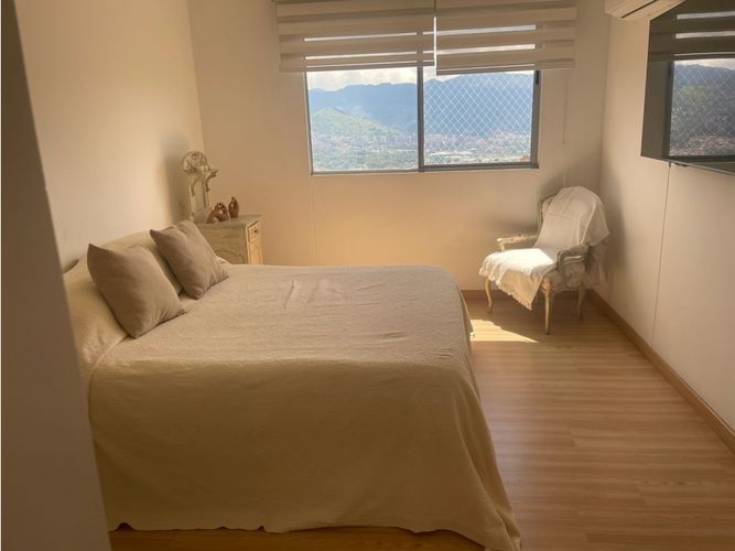 Apartamento de 1 alcoba en arriendo en Loma De Los Gonzalez, Medellín, 52 m² · foto 4 de 13