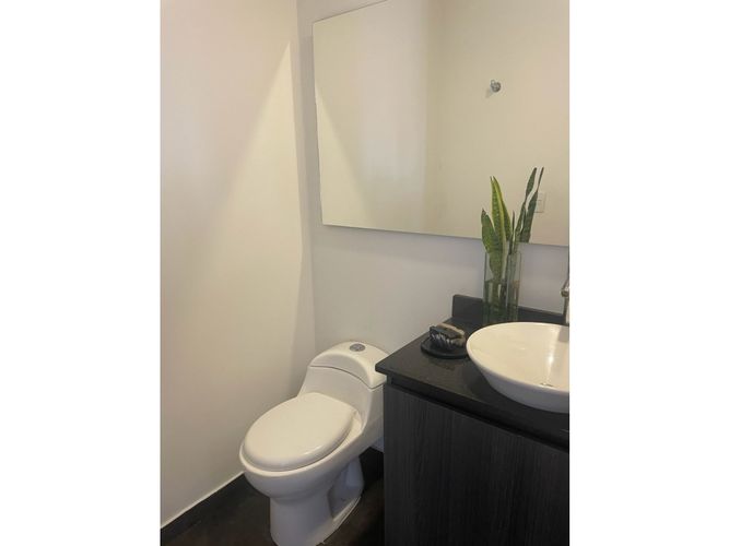 Apartamento de 1 alcoba en arriendo en Loma De Los Gonzalez, Medellín, 52 m² · foto 7 de 13