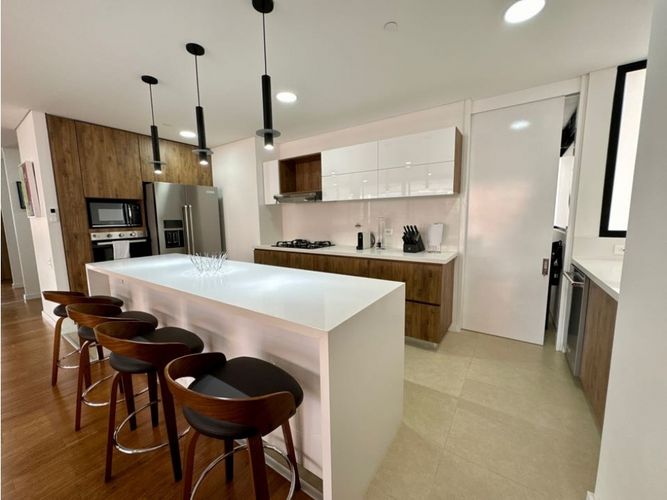 Apartamento de 3 alcobas en venta en Santa Maria De Los Angeles, Medellín, 184 m² · foto 7 de 20