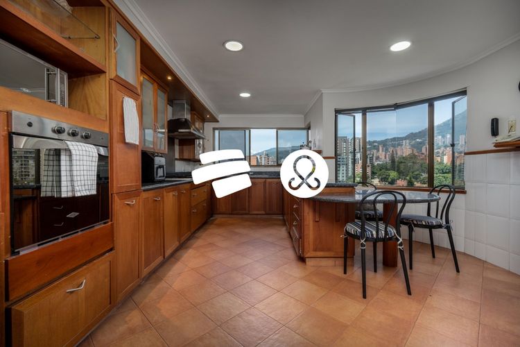 Apartamento de 3 alcobas en venta en El Poblado, Medellín, 386 m² · foto 5 de 16