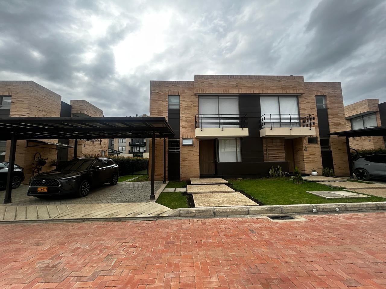 Casa en venta en La Estacion, Cajicá · foto 3 de 19