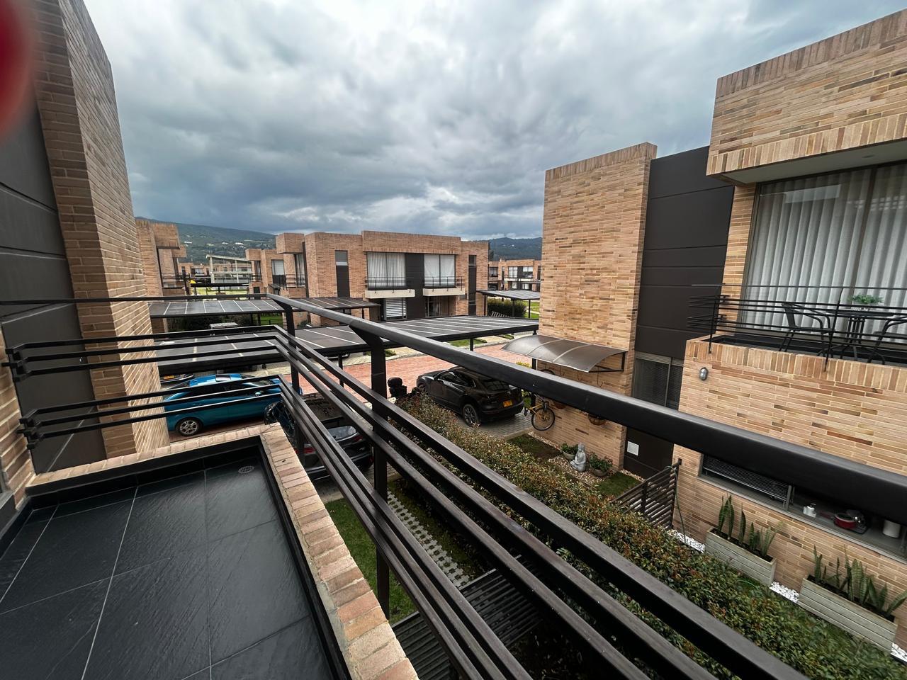 Casa en venta en La Estacion, Cajicá · foto 4 de 19