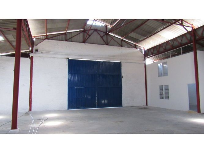 Bodega en arriendo en Cascajal, Cali, 1400 m² · foto 5 de 13