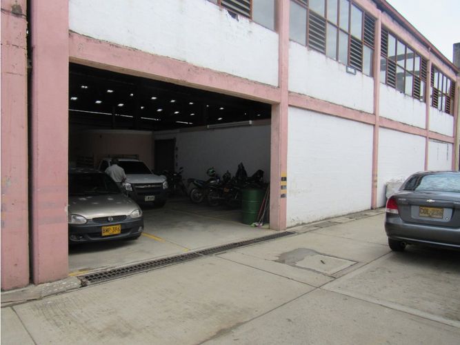 Bodega en venta en Juanchito, Candelaria, 2900 m² · foto 9 de 10