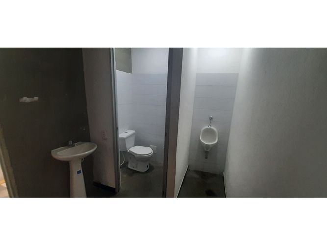 Bodega en arriendo en Acopi, Cali, 1152 m² · foto 5 de 6