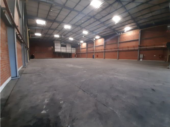 Bodega en arriendo en Matapalo, Palmira, 2155 m² · foto 4 de 10