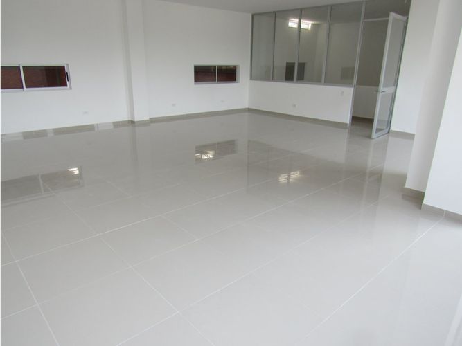 Bodega en arriendo en Acopi, Cali, 650 m² · foto 5 de 9