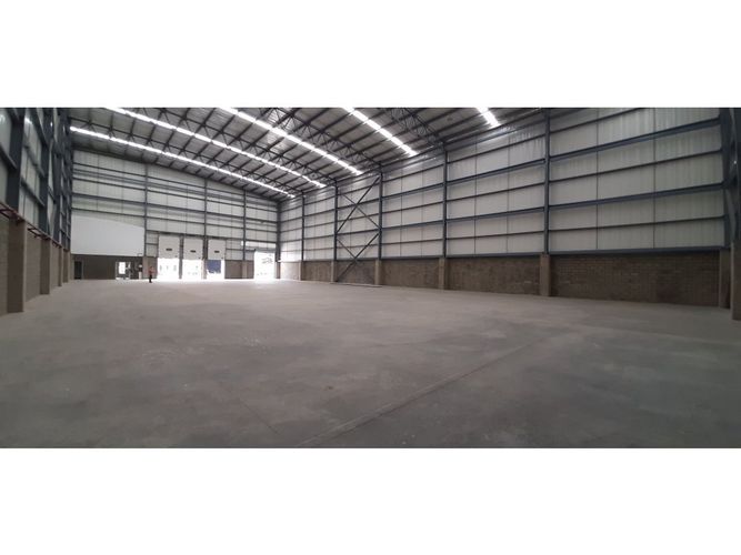 Bodega en venta en Acopi, Cali, 2728 m² · foto 4 de 12