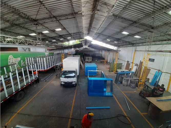 Bodega en venta en Flora Industrial, Cali, 1711 m² · foto 7 de 19