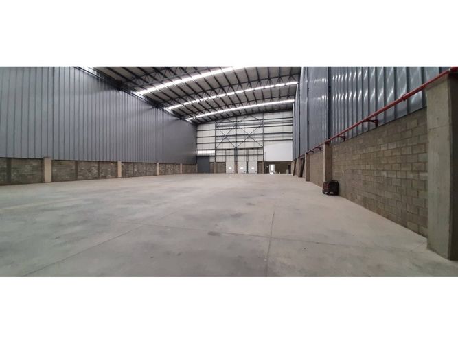 Bodega en venta en Acopi, Cali, 2728 m² · foto 7 de 12