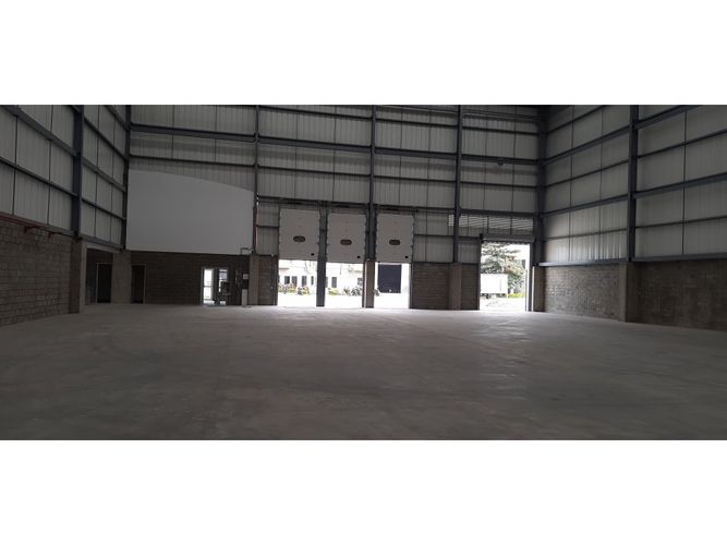 Bodega en venta en Acopi, Cali, 2728 m² · foto 8 de 12