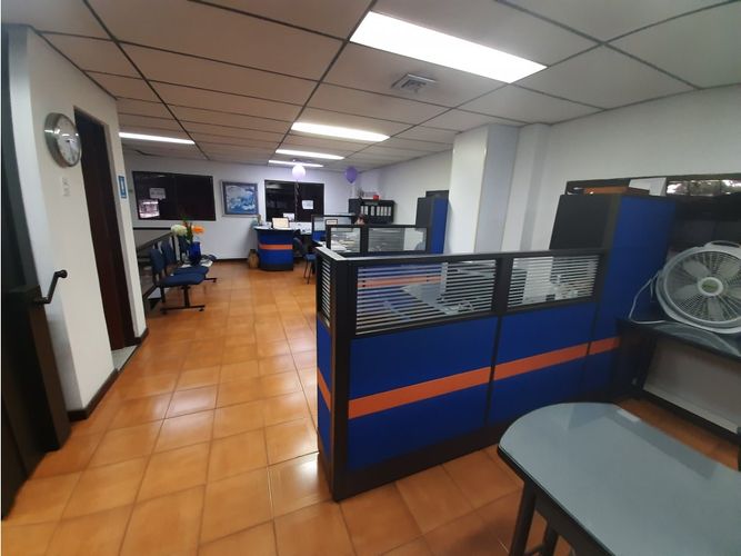 Bodega en venta en Flora Industrial, Cali, 1711 m² · foto 10 de 19