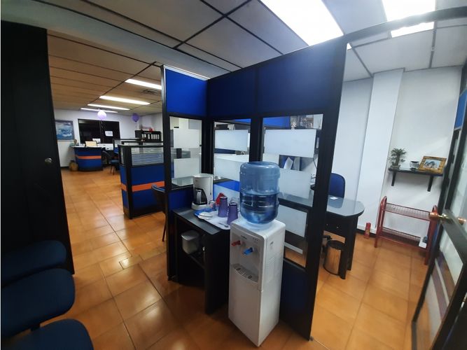 Bodega en venta en Flora Industrial, Cali, 1711 m² · foto 12 de 19