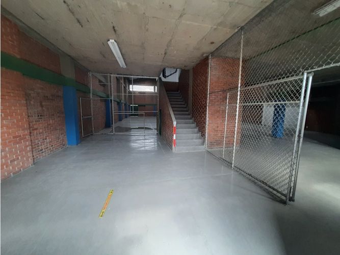 Bodega en arriendo en Arroyohondo, Yumbo, 720 m² · foto 3 de 9