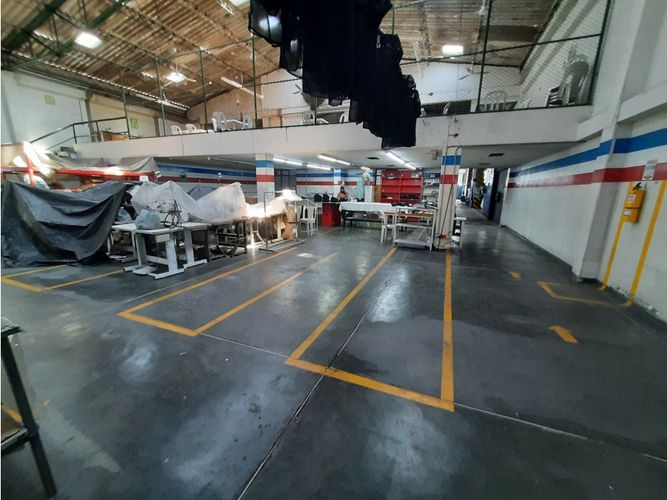 Bodega en arriendo en Salomia, Cali, 3000 m² · foto 3 de 11