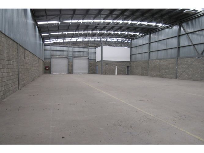 Bodega en arriendo en Acopi, Yumbo, 1147 m² · foto 2 de 11