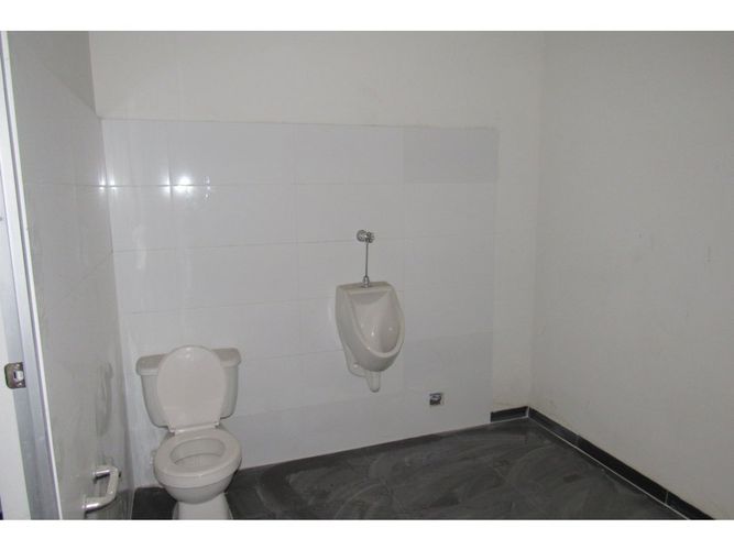 Bodega en arriendo en Acopi, Yumbo, 1147 m² · foto 6 de 11