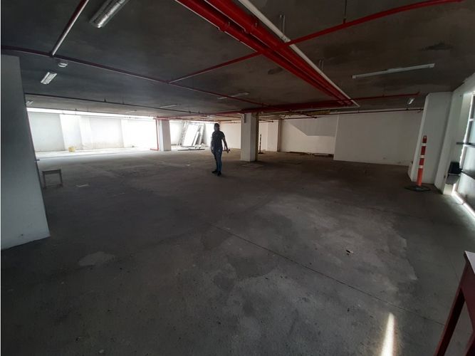 Edificio en venta en Versalles, Cali, 1300 m² · foto 18 de 18