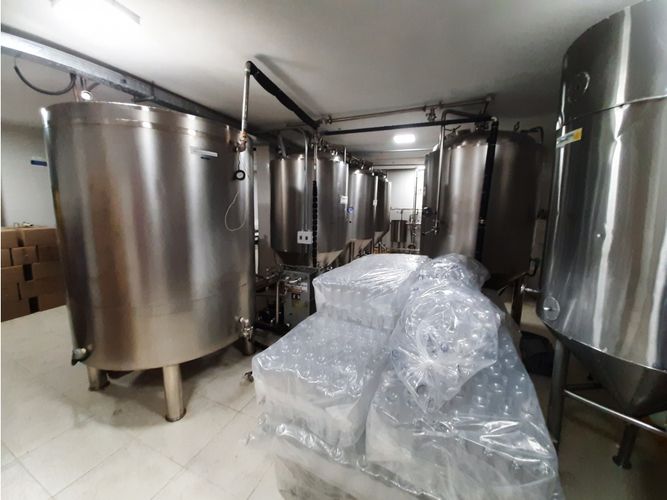 Bodega en venta en Acopi, Cali, 900 m² · foto 2 de 6