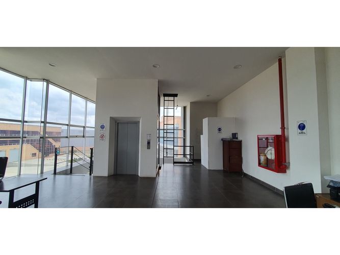 Bodega en venta en Zona Franca De Occidente, Mosquera, 3146 m² · foto 9 de 11