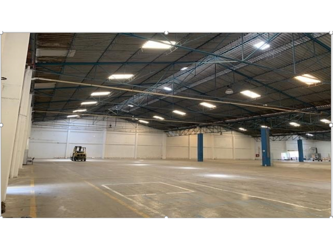 Bodega en arriendo en Acopi, Yumbo, 4666 m² · foto 2 de 3