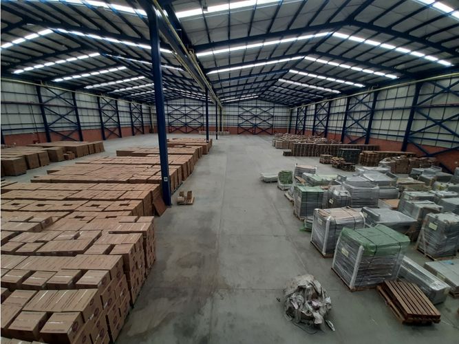 Bodega en arriendo en Acopi, Yumbo · foto 7 de 19