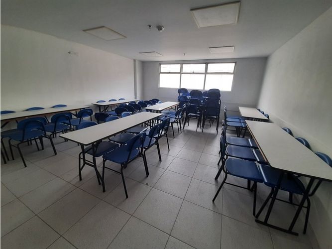 Edificio en arriendo en Versalles, Cali, 1300 m² · foto 9 de 16