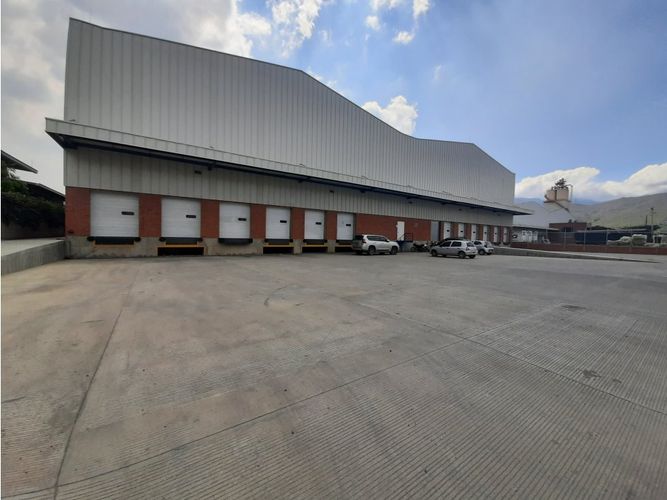 Bodega en arriendo en Acopi, Yumbo · foto 19 de 19