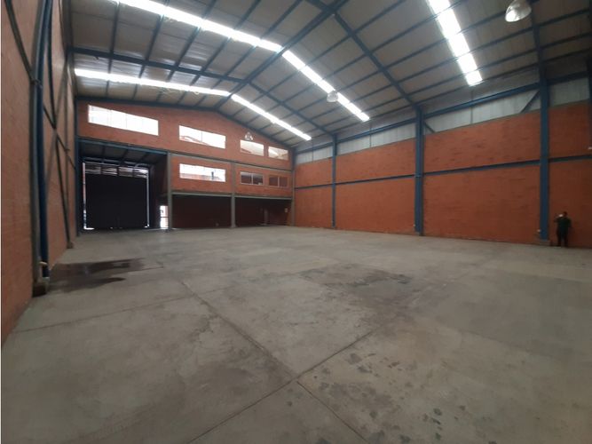 Bodega en arriendo en Arroyohondo, Yumbo, 780 m² · foto 4 de 12