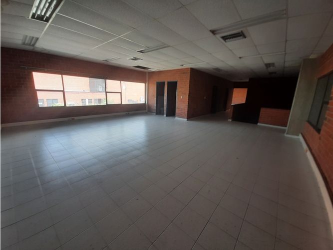 Bodega en arriendo en Arroyohondo, Yumbo, 780 m² · foto 6 de 12